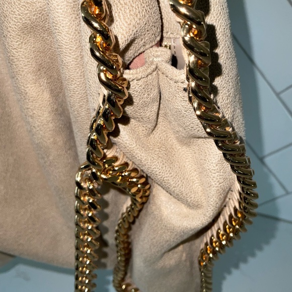 Stella McCartney Falabella Cream Shoulder Bag with Gold Chain - Picture 5 of 16